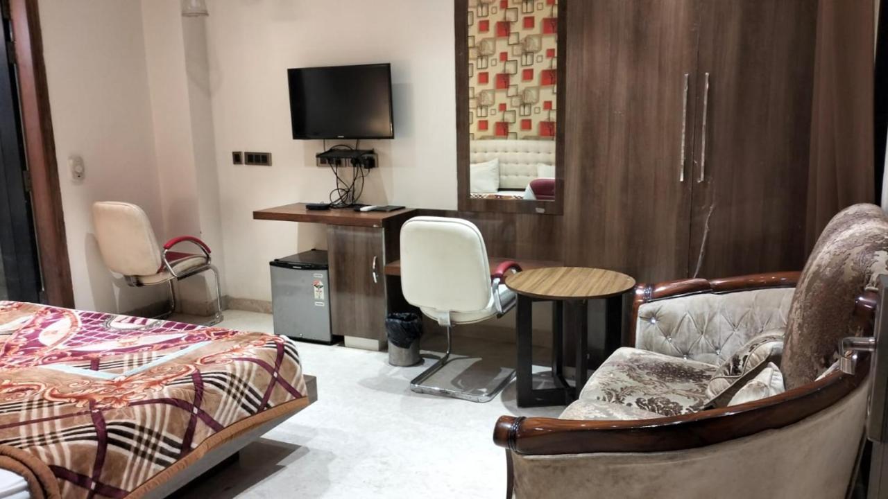 Hotel Leeway New Delhi